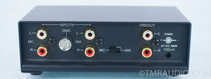 NAD Phono Preamp PP 2i in Factory Box