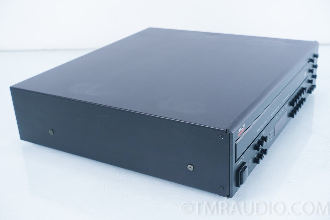 Adcom GCD-600 5 Disc CD Changer / Player
