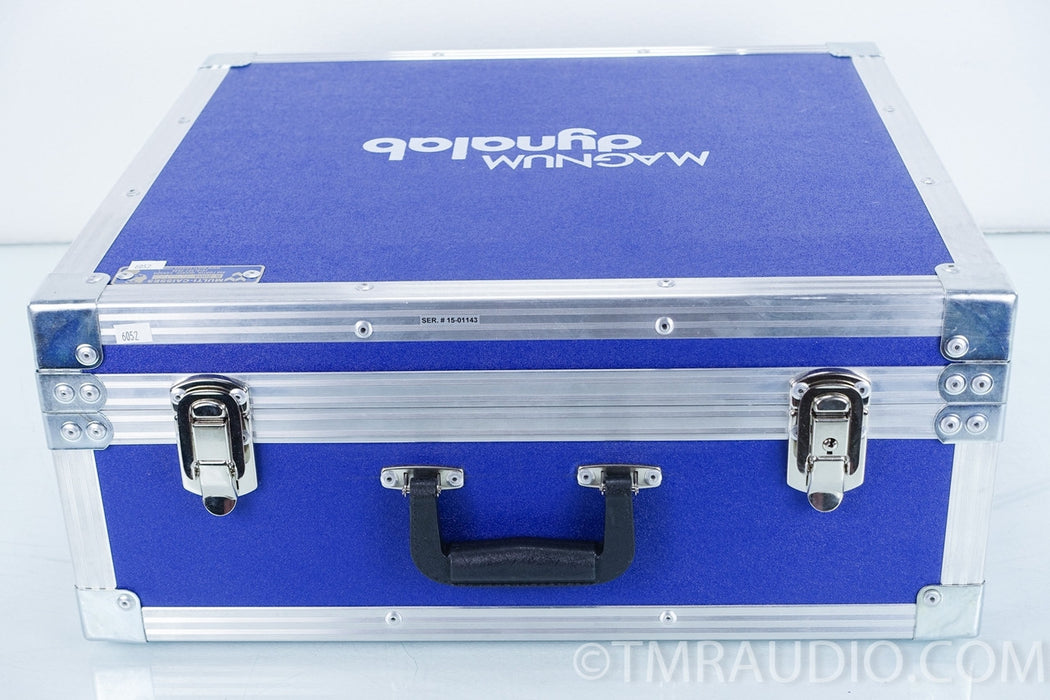 Magnum Dynalab MD108 FM Tuner in Factory Hard Case