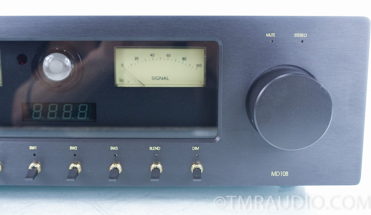 Magnum Dynalab MD108 FM Tuner in Factory Hard Case