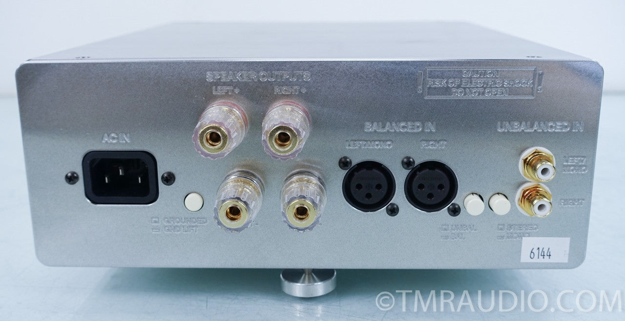 Emerald Physics 100.2 SE Power Amplifier in Factory Box