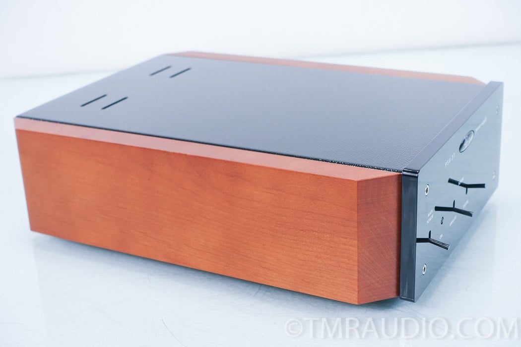 Lector CDP 7 TL Tube CD Player in Factory Box