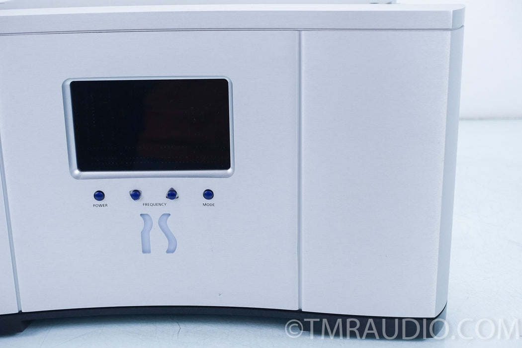 PS Audio P600 Line Conditioner in Factory Box