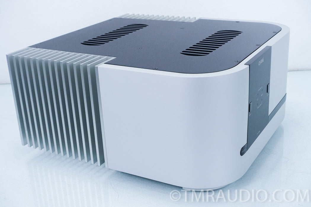Classe CA-2200 Power Amplifier in Factory Box