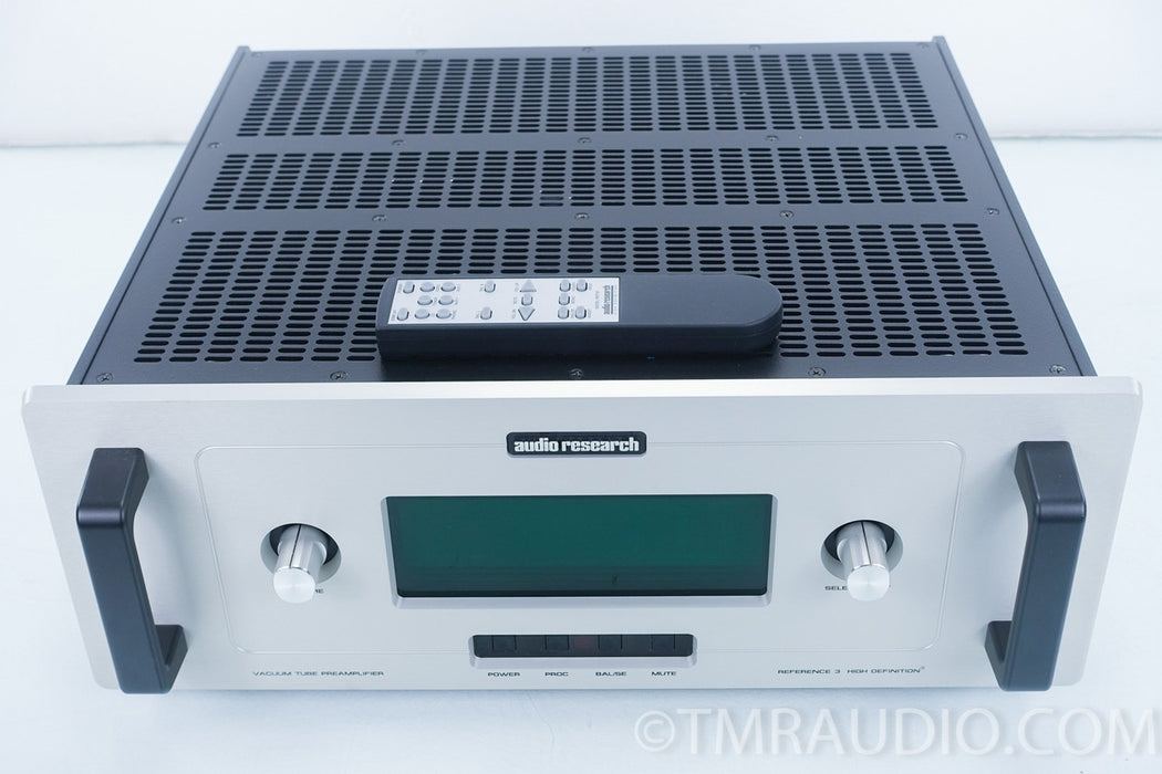 Audio Research Reference 3 Tube Preamplifier in Factory Box