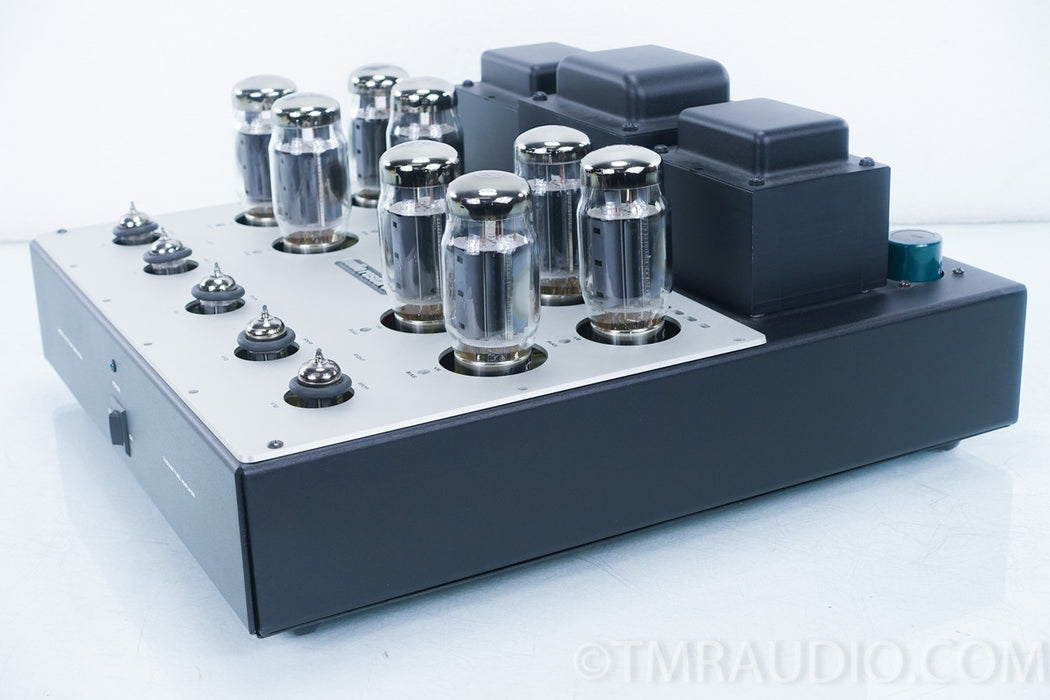 Audio Research VS-110 Tube Power Amplifier in Factory Box