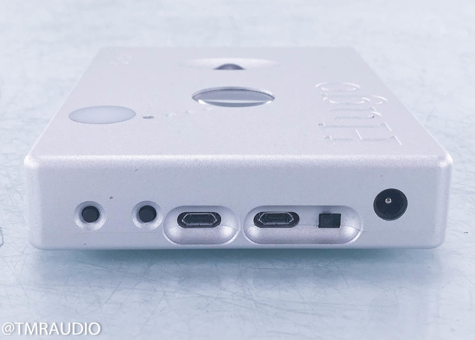 Chord Hugo DAC / Portable Headphone Amplifier