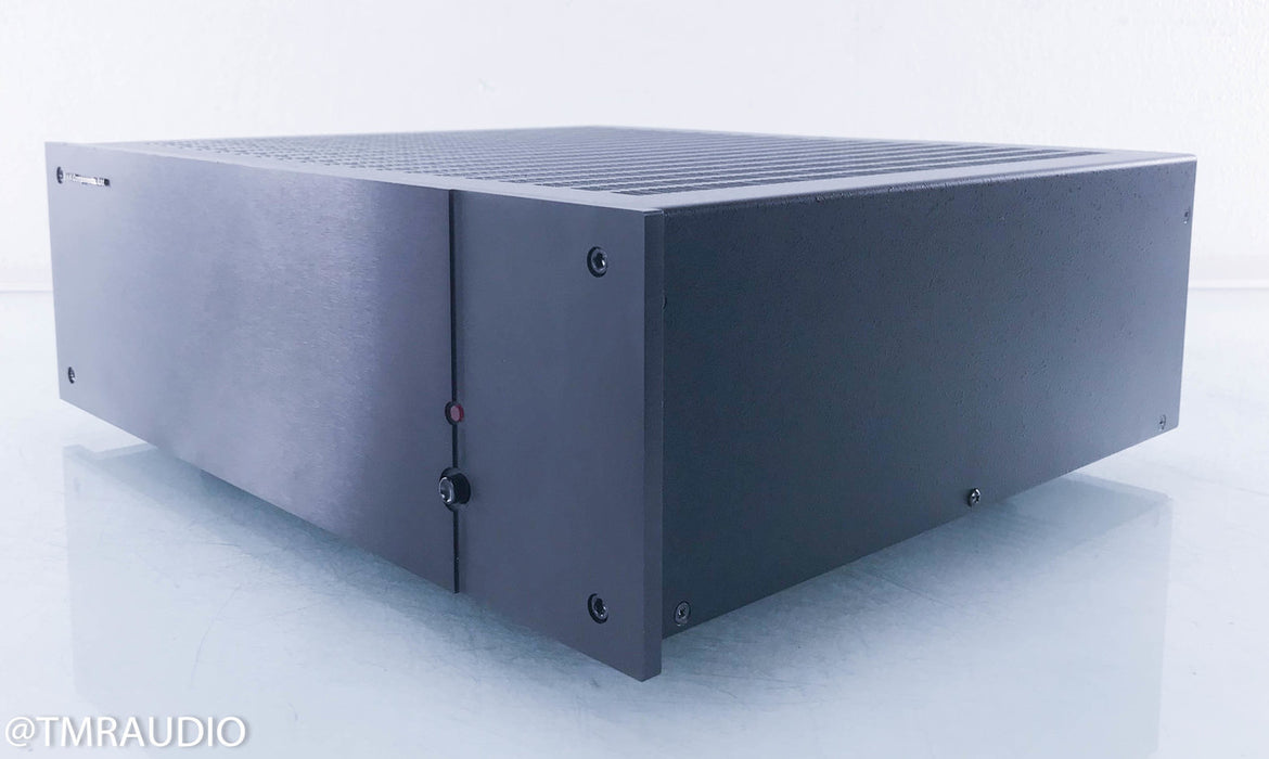 B&K Reference 4420 Stereo Power Amplifier