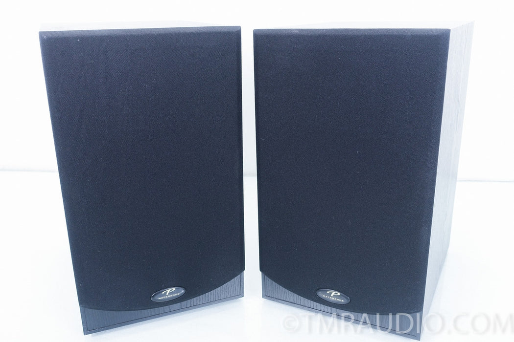 Paradigm Studio 20 Bookshelf Speakers