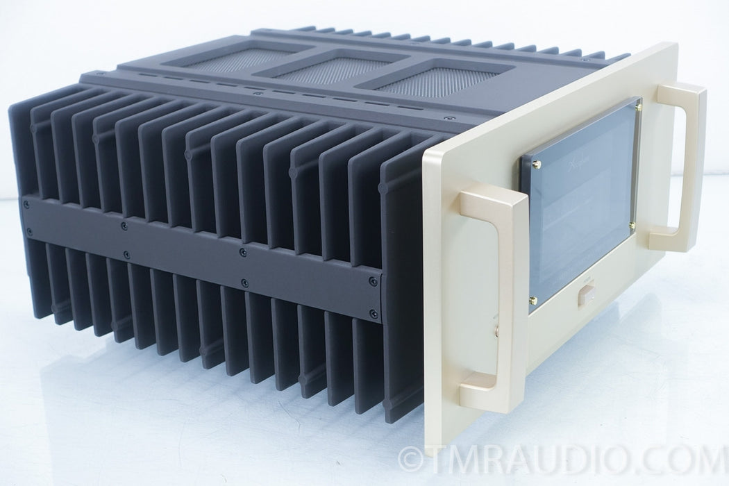 Accuphase M-2000 Mono Power Amplifiers
