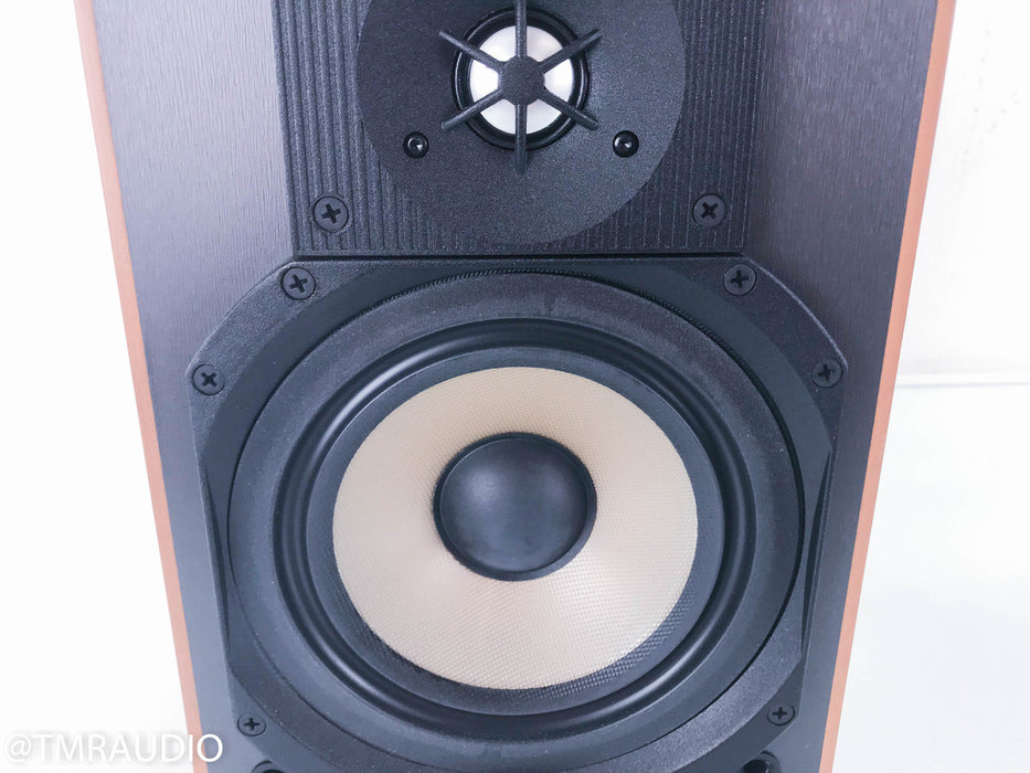 Paradigm Reference Studio 20 v.2 Bookshelf Speakers