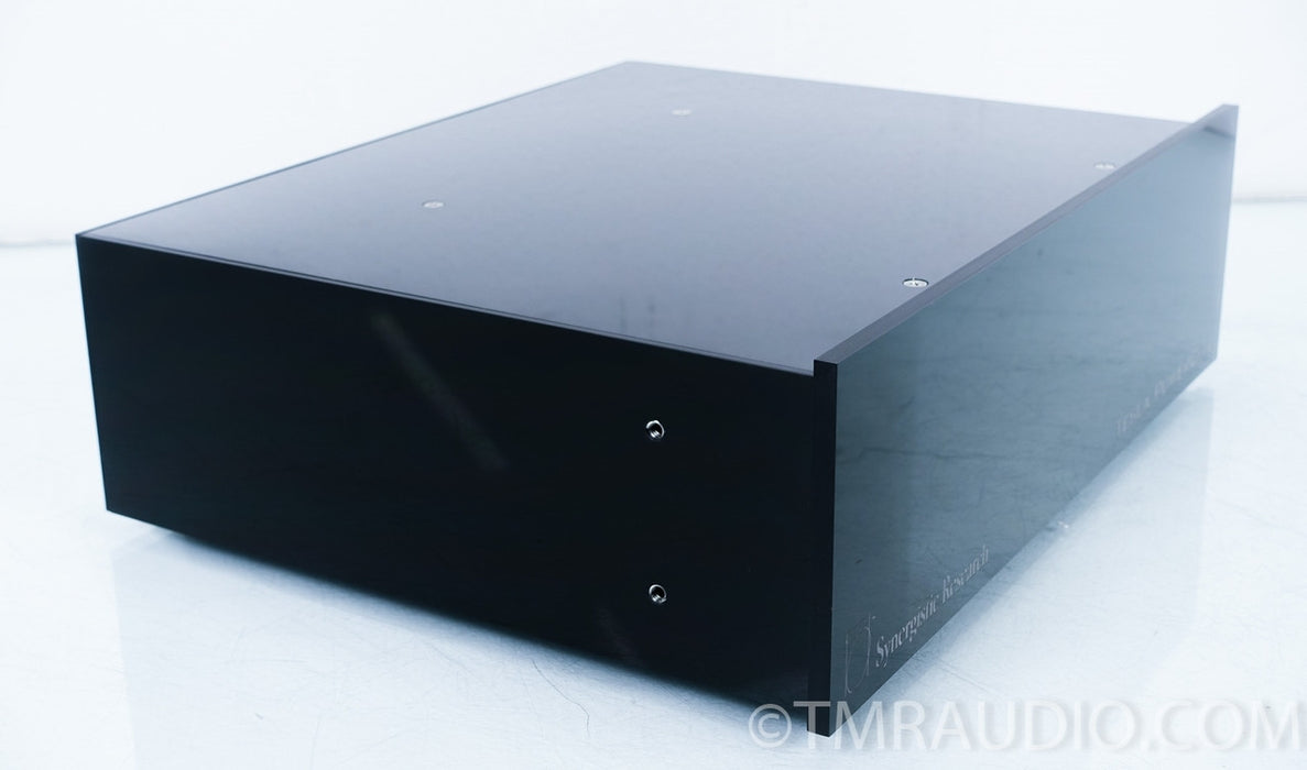 Synergistic Research Tesla PowerCell 6 Power Conditioner