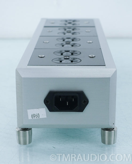 Core Audio Technology Kenai Passive Power Strip