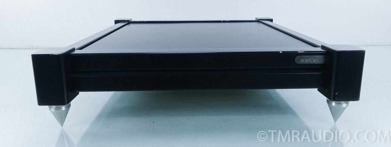 Zoethecus Amplifier Stand 1