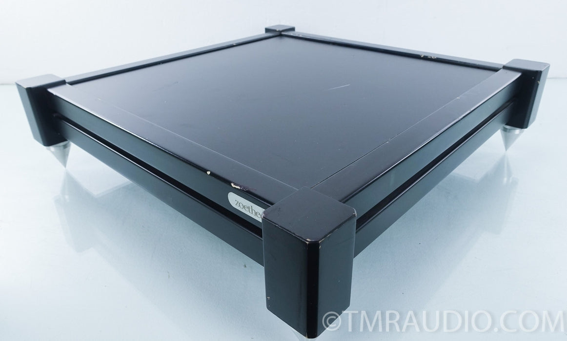 Zoethecus Amplifier Stand 1