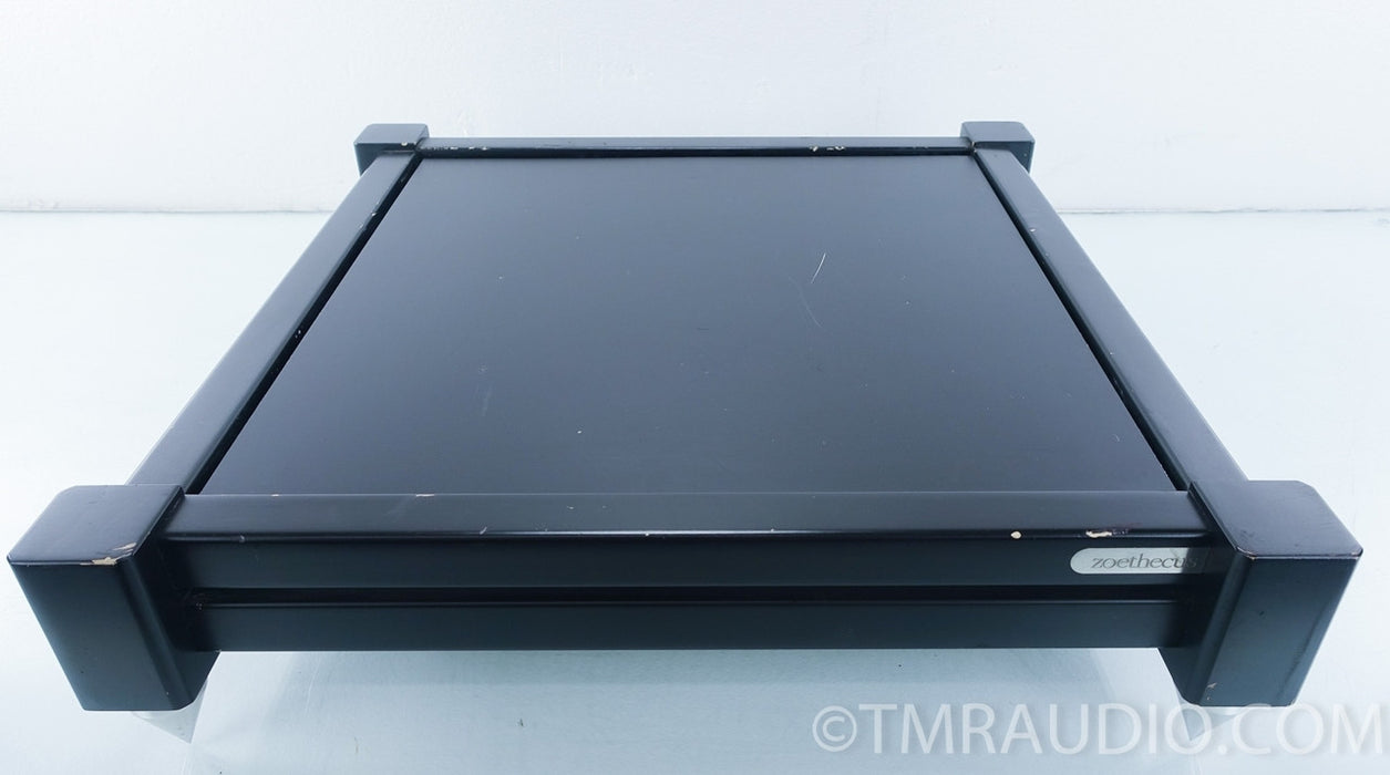 Zoethecus Amplifier Stand 1