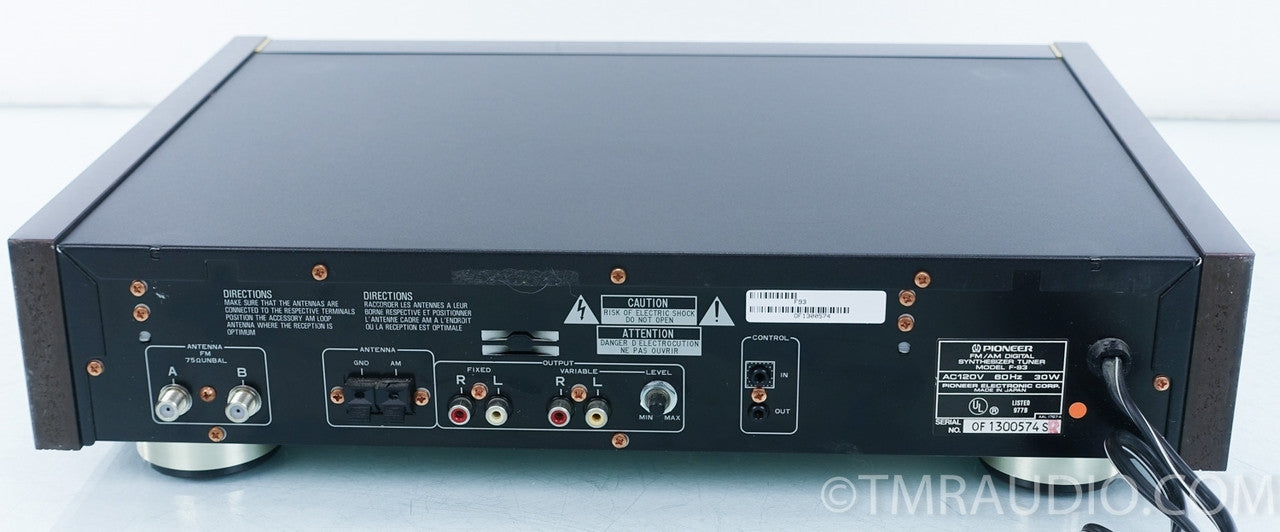 Pioneer Elite F-93 AM / FM Tuner