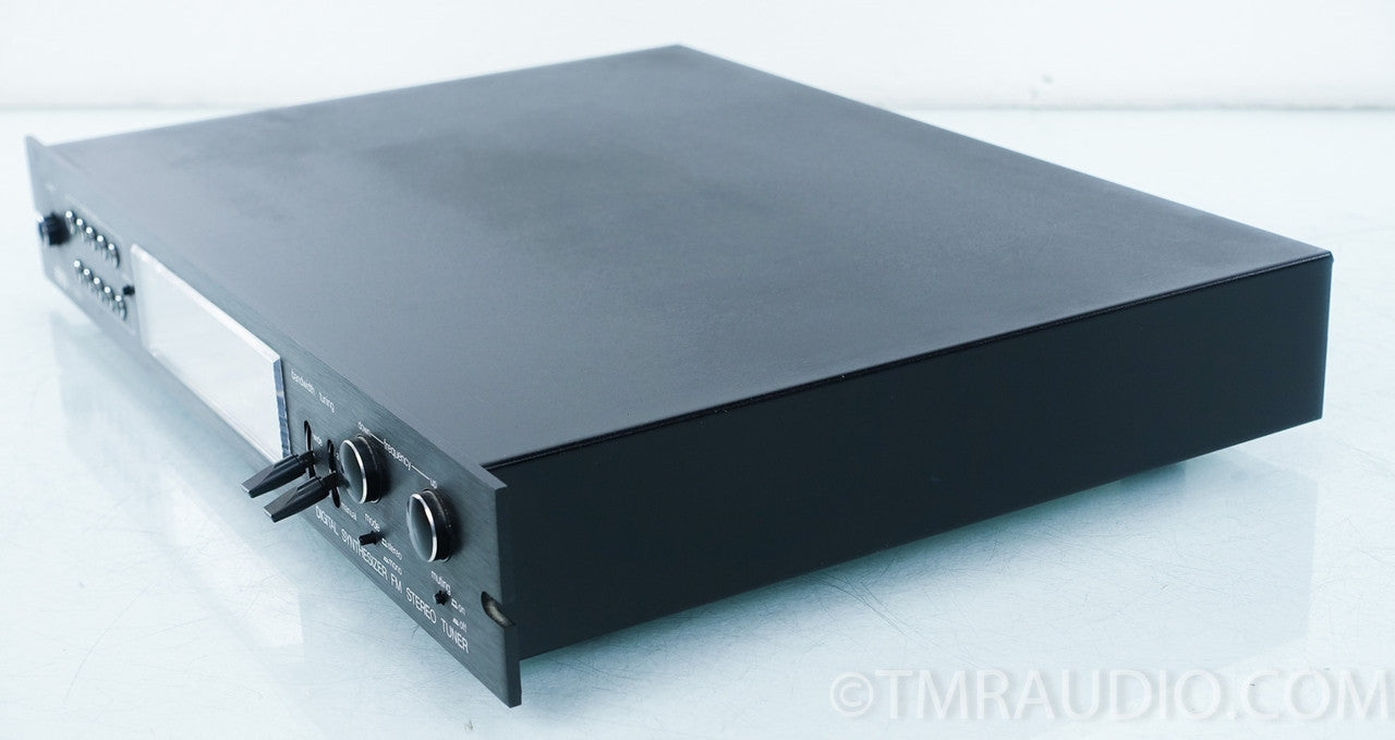 Eumig T-100 Digital Synthesizer FM Stereo Tuner
