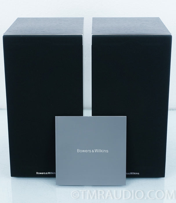 B&W 686 S2 Bookshelf Speakers
