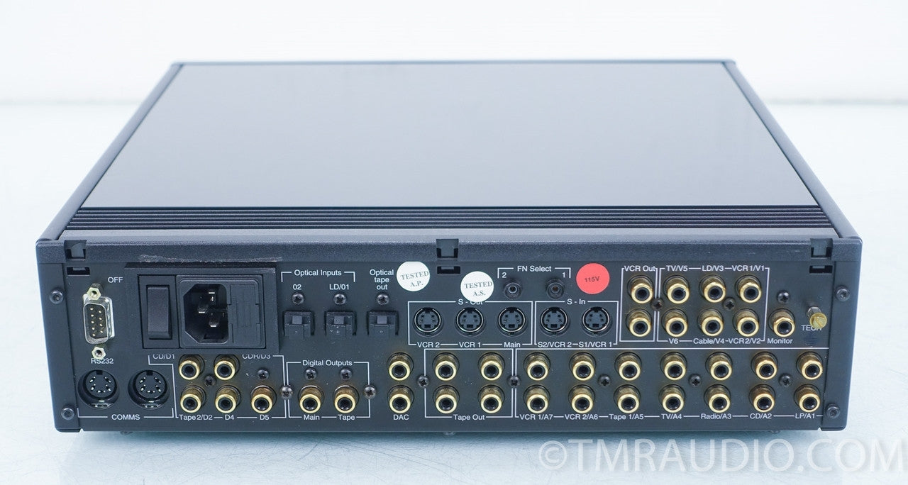 Meridian 562V Multimedia Controller / Preamplifier