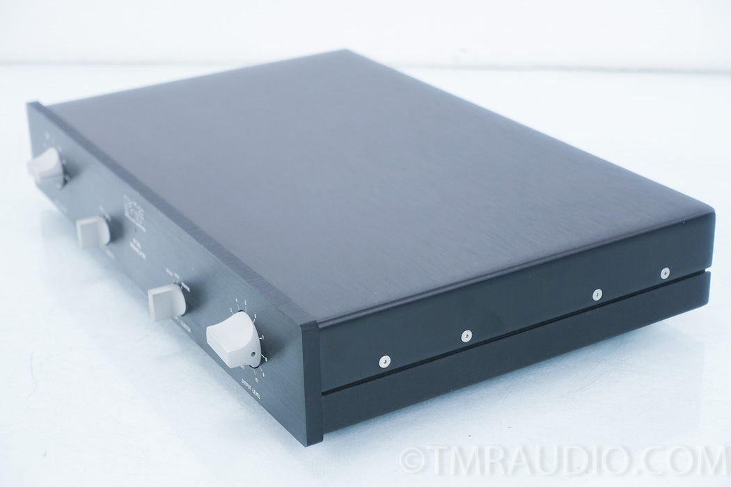 Mark Levinson No. 28 Preamplifier w/ Phono