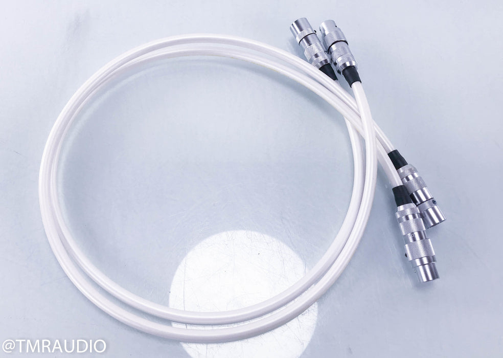 Oyaide Tunami Terzo XX V2 XLR Cables