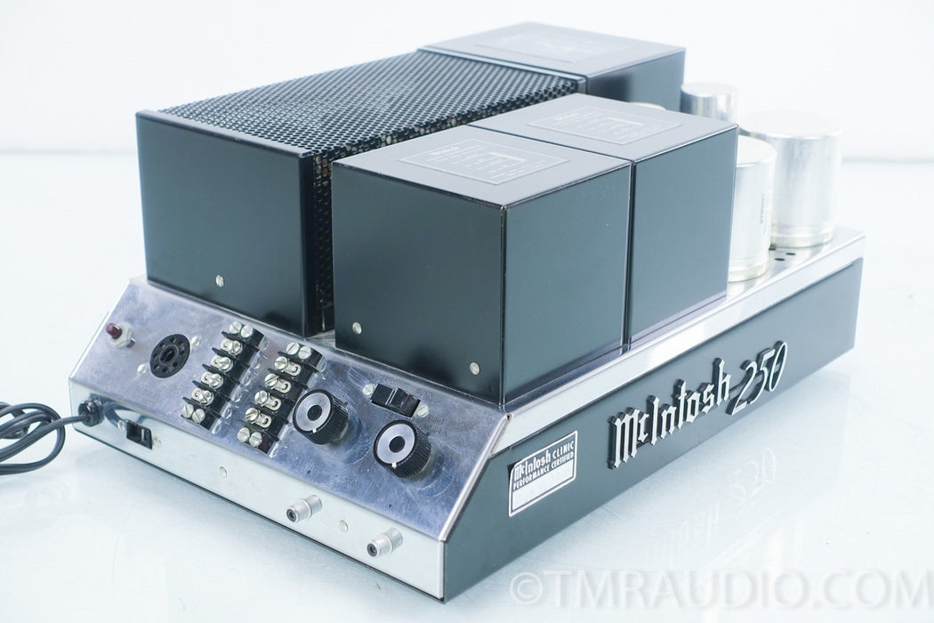 McIntosh MC250 Stereo Power Amplifier 1
