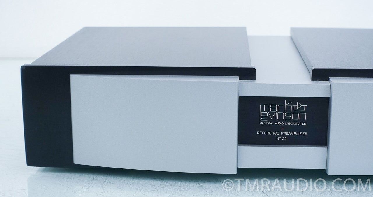 Mark Levinson No. 32 Stereo Preamplifier