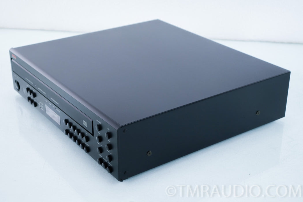 Adcom GCD-700 5 Disc CD Changer / Player