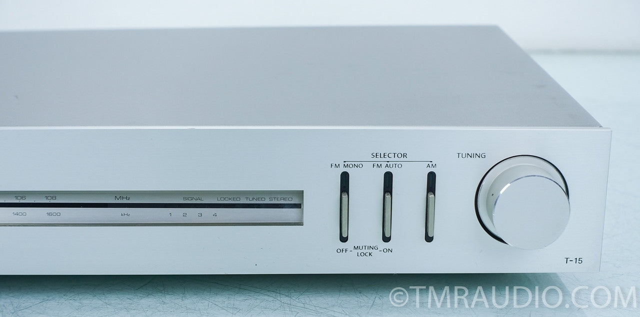 Onkyo T-15 AM / FM Tuner