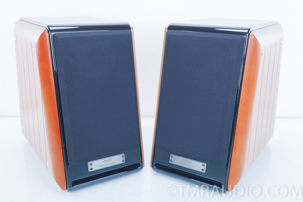 Usher BE-718 Bookshelf Speakers