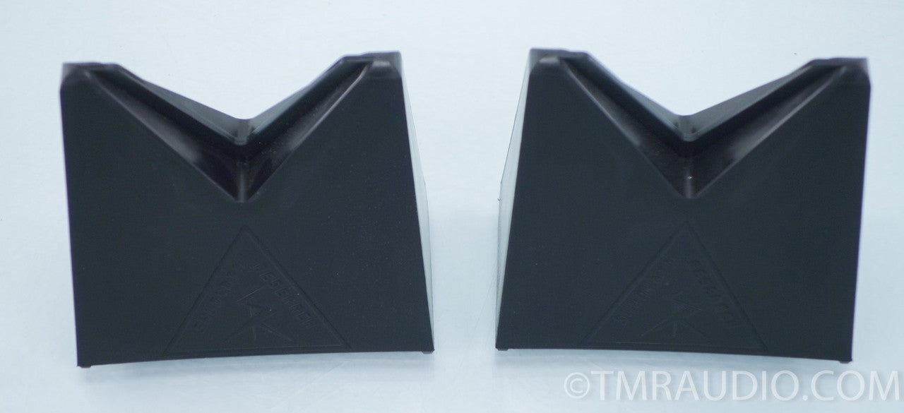 Shunyata DFE v2 Dark Field Cable Elevators