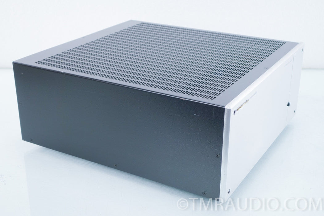 B&K Components Reference 200.5 5 Channel Power Amplifier