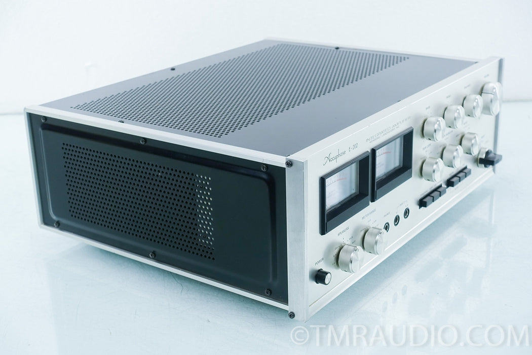 Accuphase E-202 Vintage Integrated Amplifier