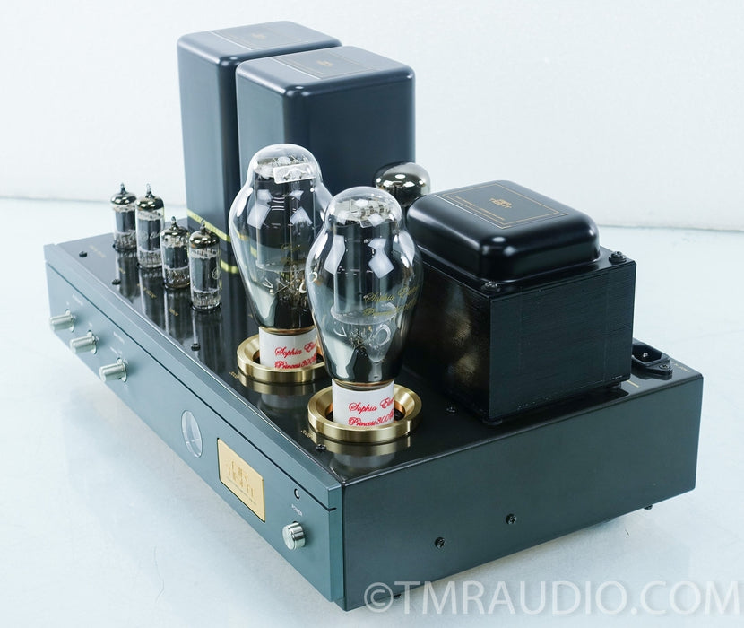 Air Tight ATM-300 Stereo Tube Amplifier