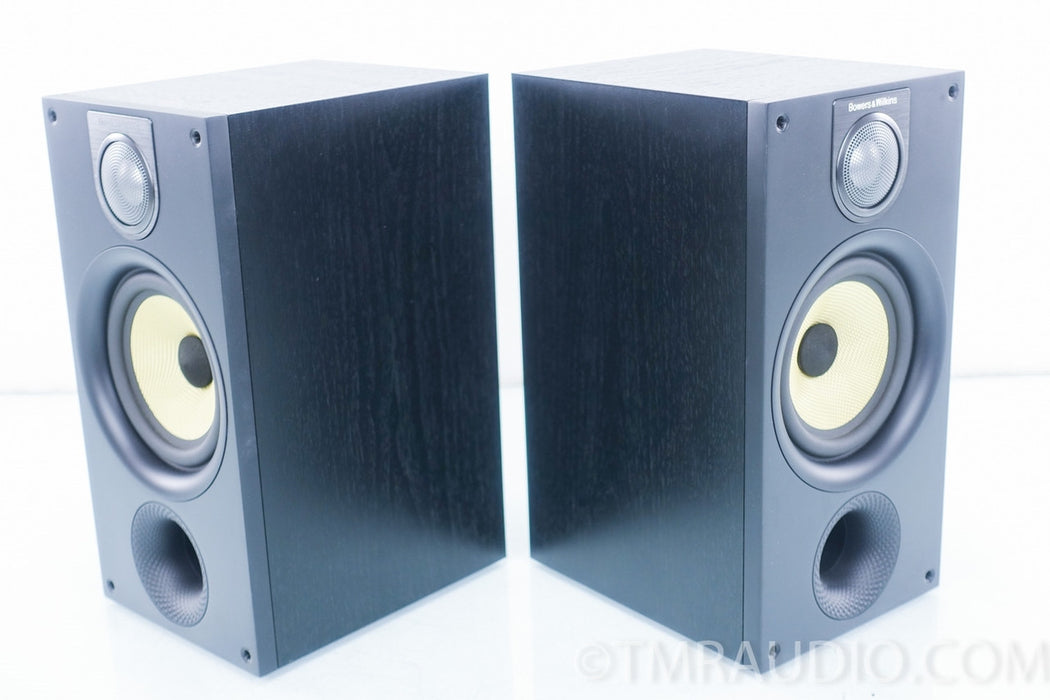 B&W 686 S2 Bookshelf Speakers