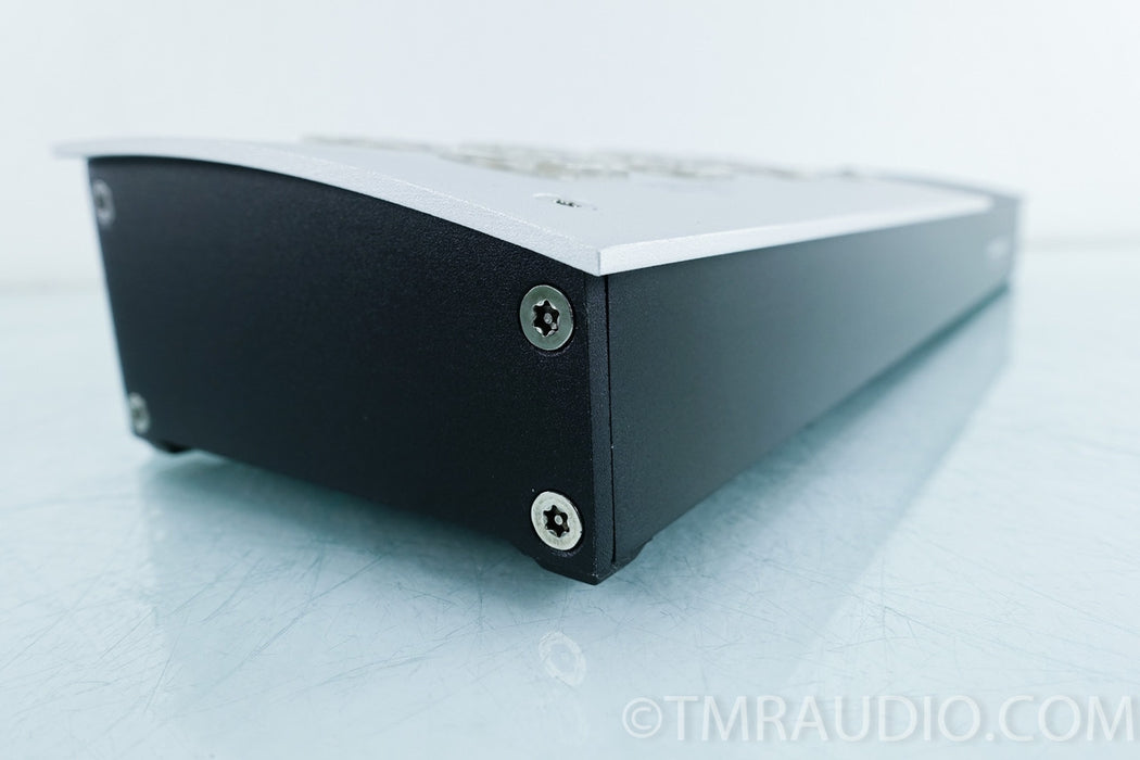 Furutech e-TP80 AC Unfiltered Power Distributor