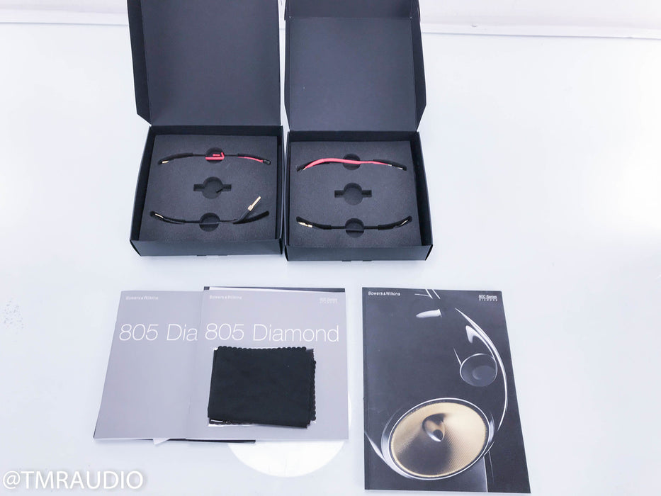 B&W 805 Diamond D2 Bookshelf Speakers