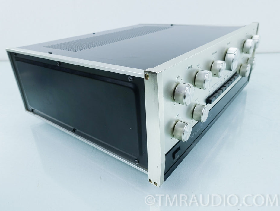 Accuphase C-200 Vintage Stereo Preamplifier