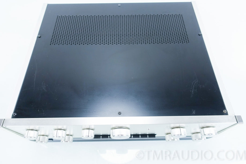 Accuphase C-200 Vintage Stereo Preamplifier