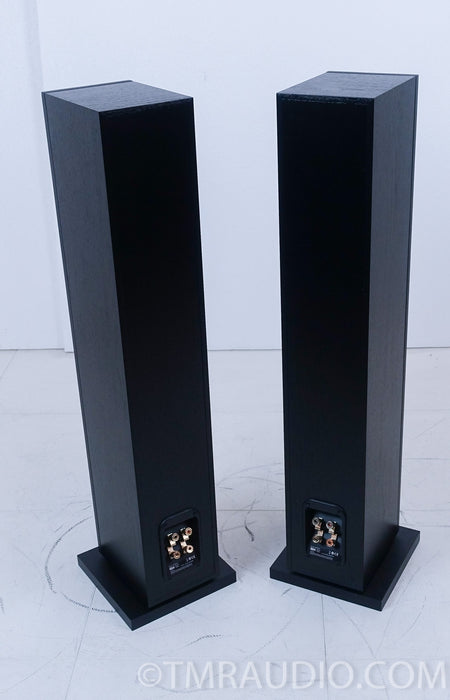 B&W 684 S2 Speakers