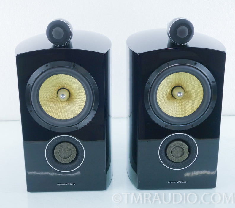 B&W 805 D2 Bookshelf Speakers