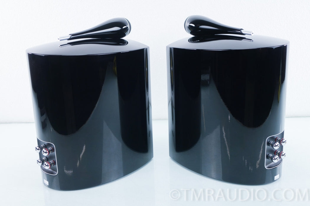 B&W 805 D2 Bookshelf Speakers