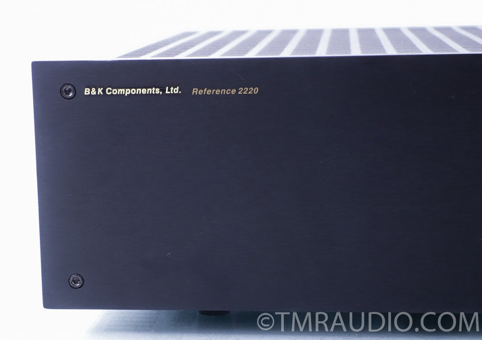 B&K Reference 2220 Stereo Power Amplifier