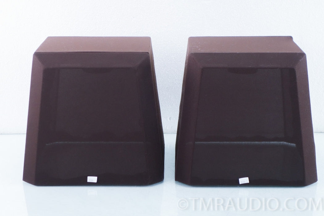B&W 802 Grills