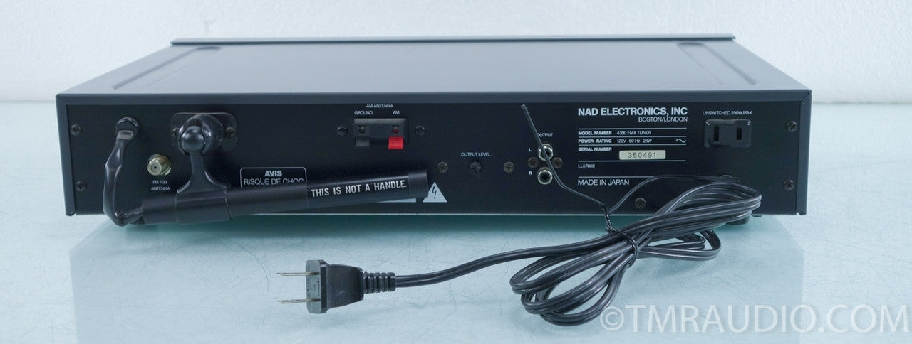 NAD 4300 AM / FM Professional Digital Tuner