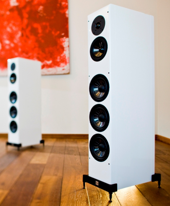 Vienna Acoustics Mozart Grand SE Speakers