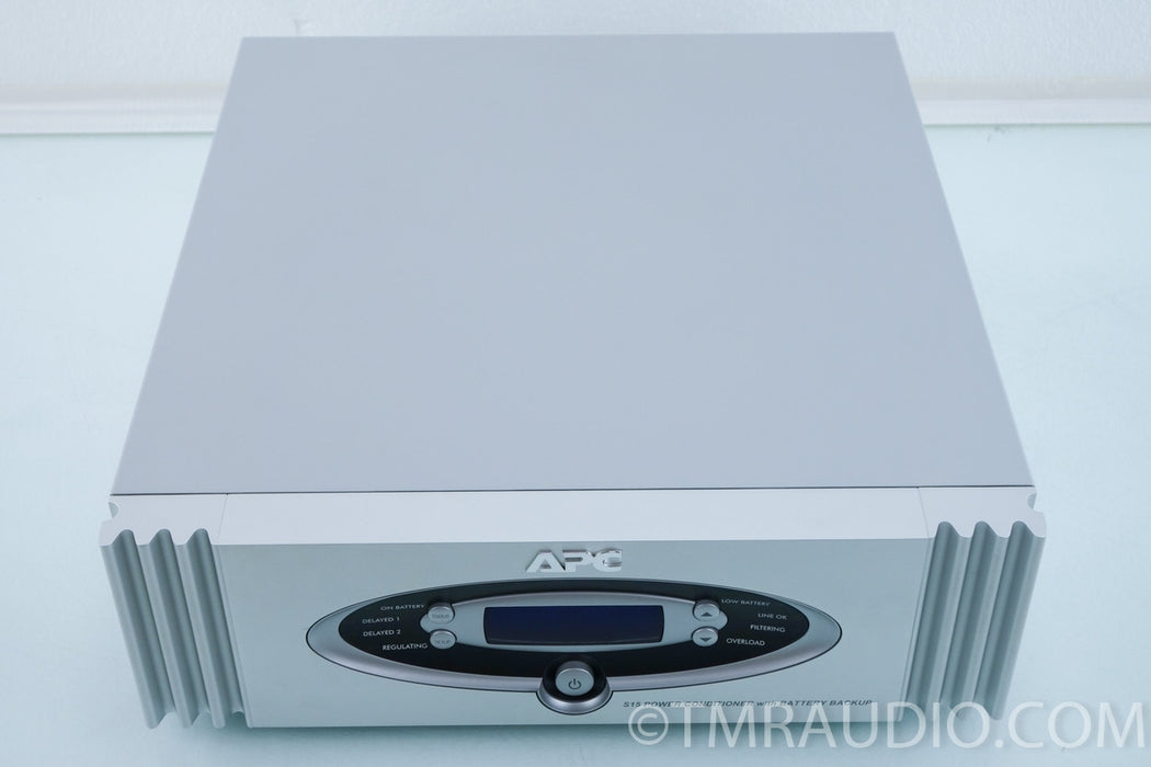 APC S15 AC Power Conditioner w/ Battery Backup