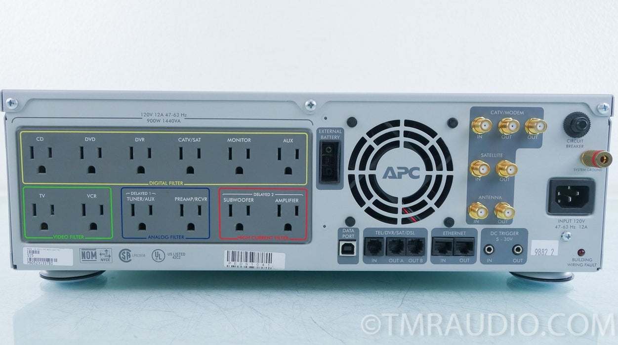APC S15 AC Power Conditioner w/ Battery Backup
