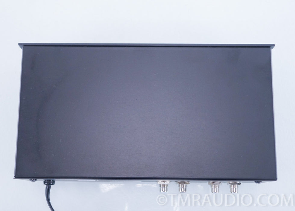 Thiel Model CS3 Bass Equalizer